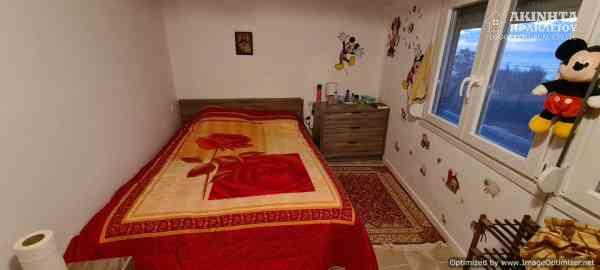 IMG-be9f06724327c9f714f61eae8f2fa375-V.jpg